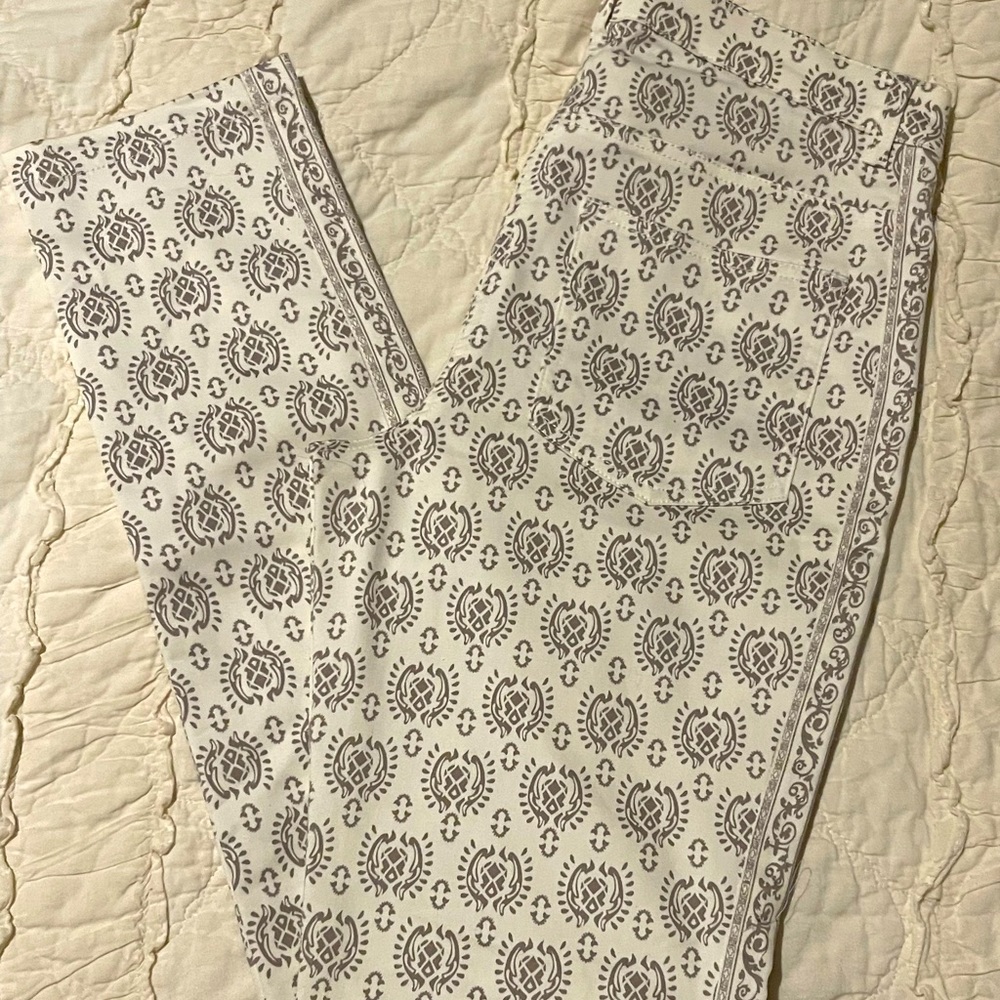 Ankle pants
